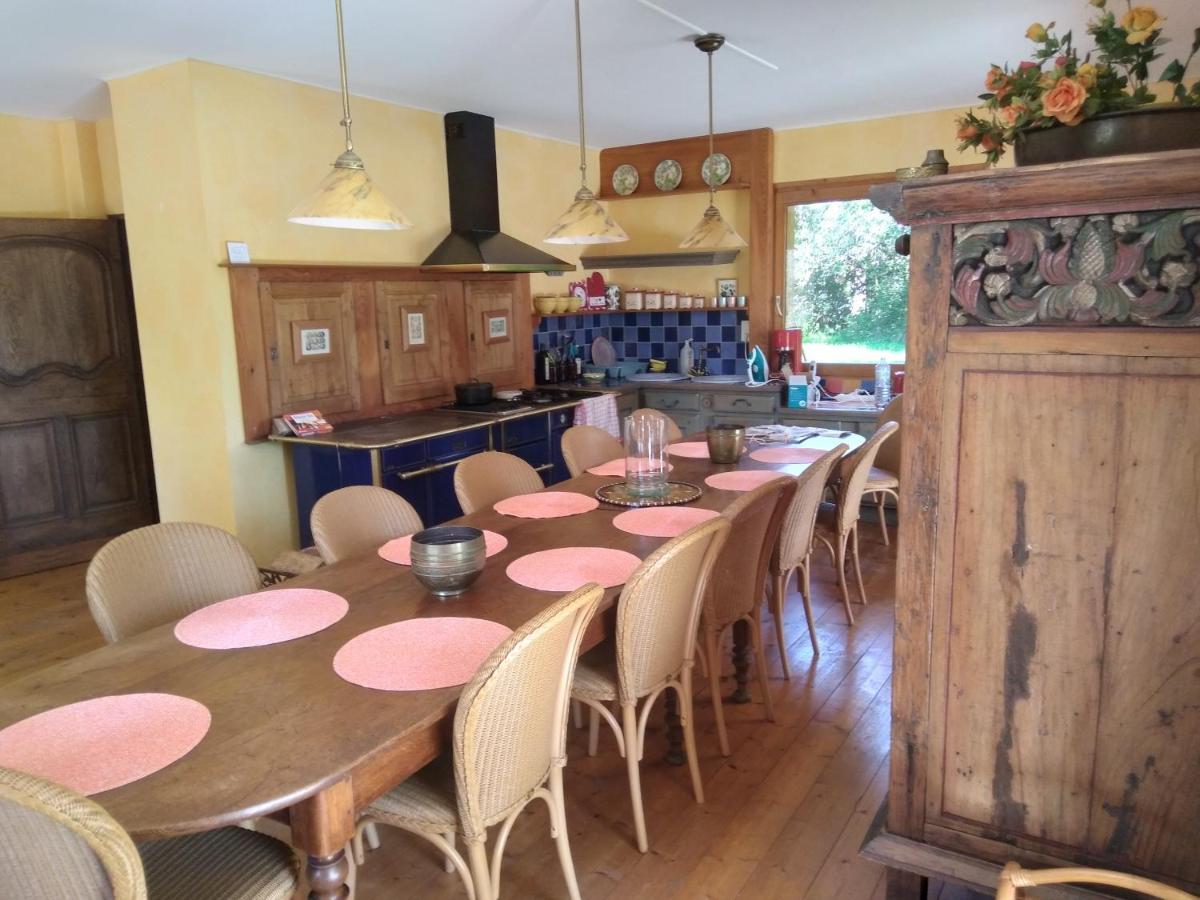 Les Dames De La Saugiat Bed & Breakfast Le Fied Dış mekan fotoğraf