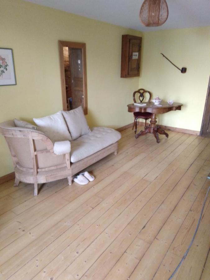 Les Dames De La Saugiat Bed & Breakfast Le Fied Dış mekan fotoğraf
