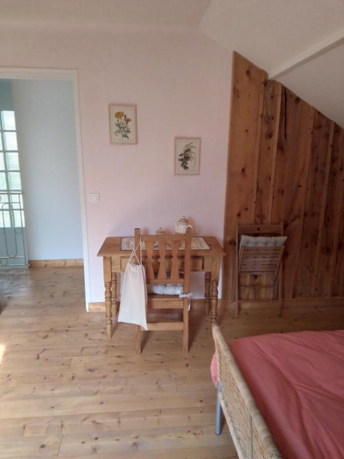 Les Dames De La Saugiat Bed & Breakfast Le Fied Dış mekan fotoğraf