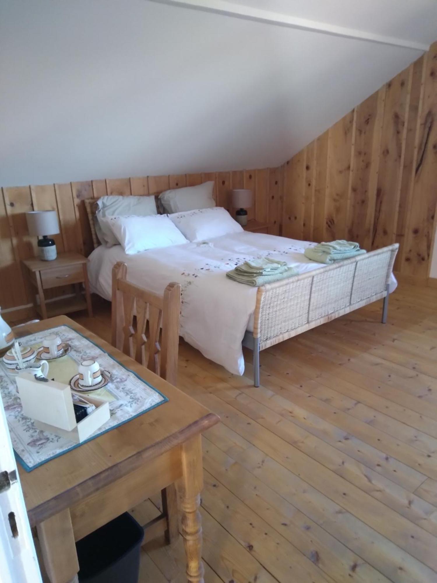 Les Dames De La Saugiat Bed & Breakfast Le Fied Dış mekan fotoğraf